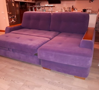 Перетяжка дивана на дому