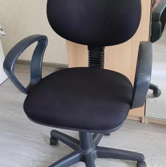 Обтяжка компьютерного кресла